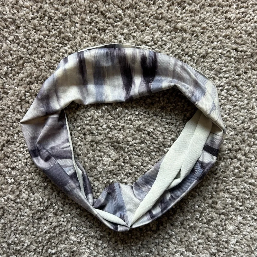 COPY - *FREE with purchase*  Gray and White tie dye Patterned Headband